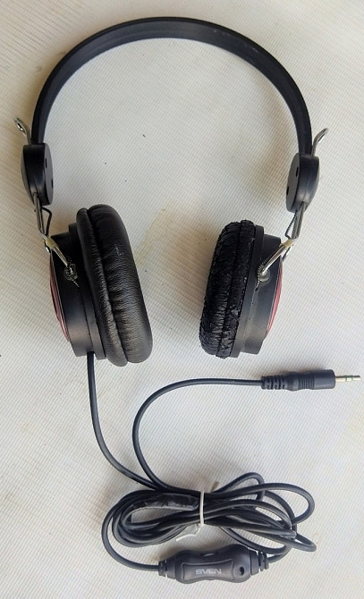 Мультимедійні навушники з регулятором гучності Sven AP-320 Львів - зображення 1