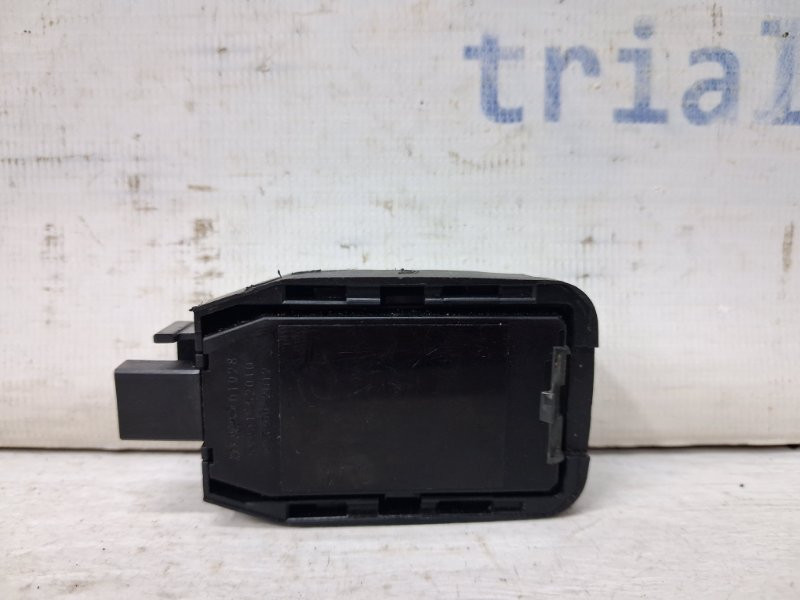 Датчик дождя Toyota RAV 4 A40 2.2 DIESEL 2ADFTV 2012 (б/у) Киев - изображение 2