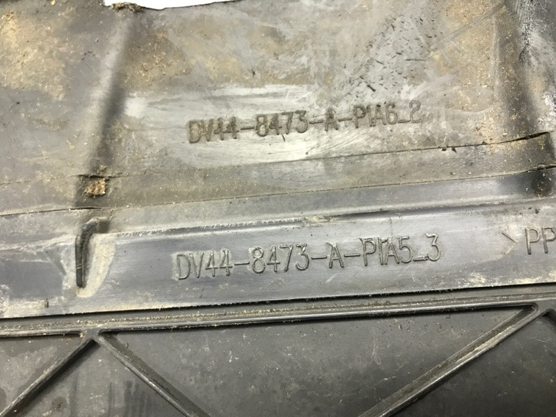 Дефлектор радиатора Ford Kuga 2011-2019 1948606 (Арт. 45402) Киев - изображение 7