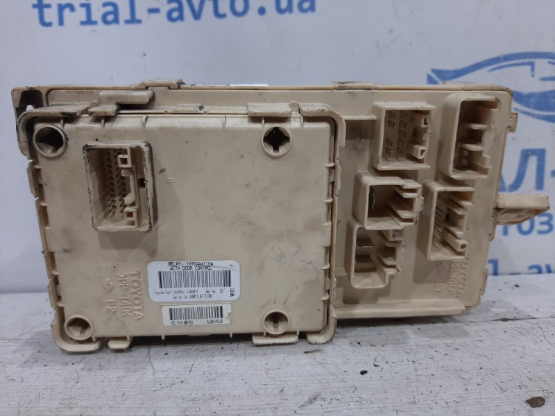 Блок предохранителей салона Toyota Avensis 2002-2010 8273005040 (Арт. 26505) Київ - зображення 2