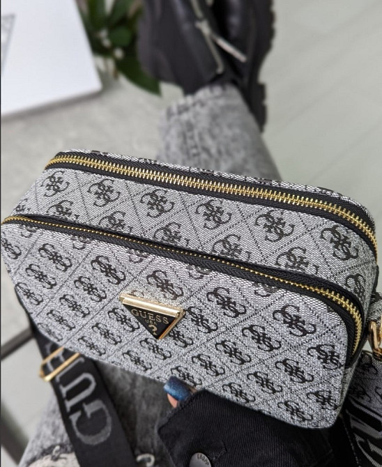 Бозовая сумка женская кросс боди Guess черная модная маленькая AN102 Одесса - изображение 8