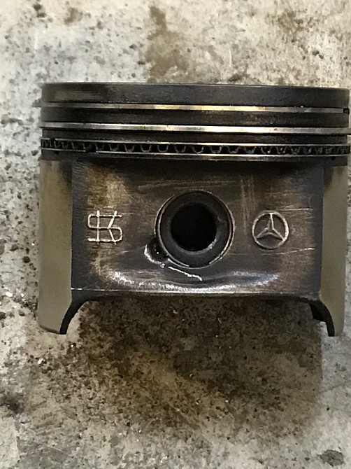 Бу поршень Mercedes W168 1.4 8V, A1660302917 Кропивницкий - изображение 1