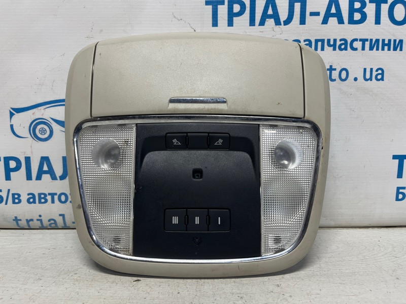 Плафон передний Jeep Grand Cherokee 2010-2022 1UC731DAAA (Арт. 74825) Киев - изображение 1