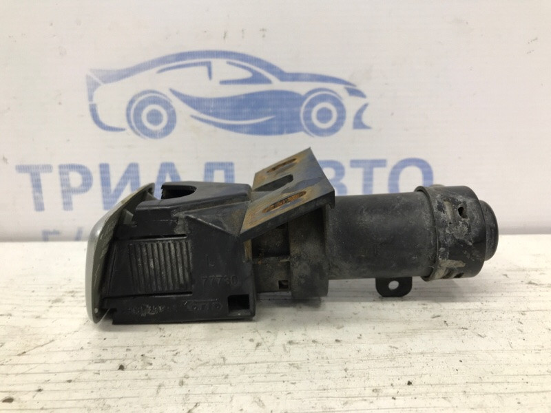 Омыватель фары левый Toyota Prado J120 3.0 DIESEL 1KDFTV 2002 (б/у) Киев - изображение 2