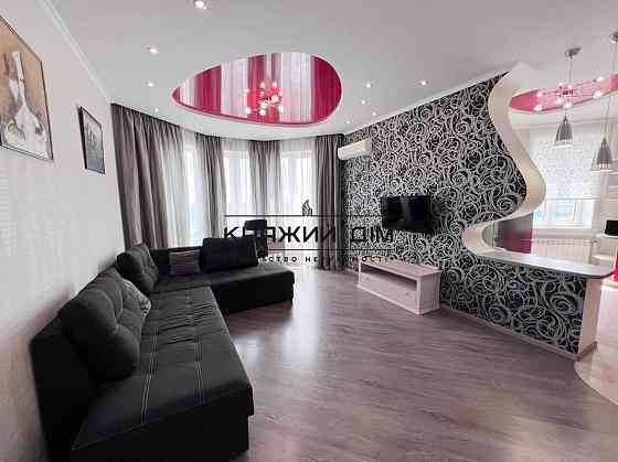 Є Генератор Відмінна двокімнатна квартира в новобудові біля метро Чернігівська. № 11155369 Київ