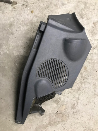 Бу обшивка багажника задняя правая Renault Laguna 1 хетчбэк 7700842955 Кропивницький - зображення 1