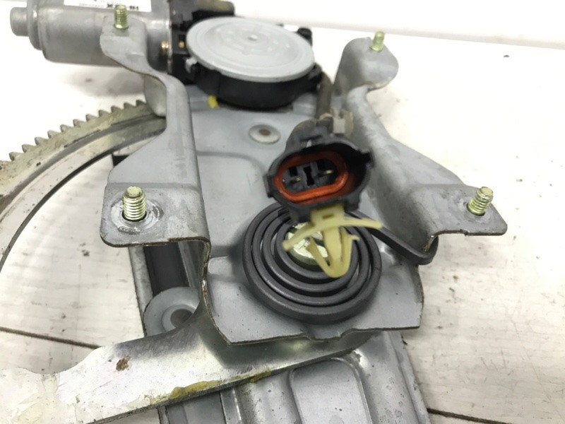 Стеклоподъемник задний левый Kia Sorento BL 2.5 DIESEL D4CB 2002 (б/у) Киев - изображение 3