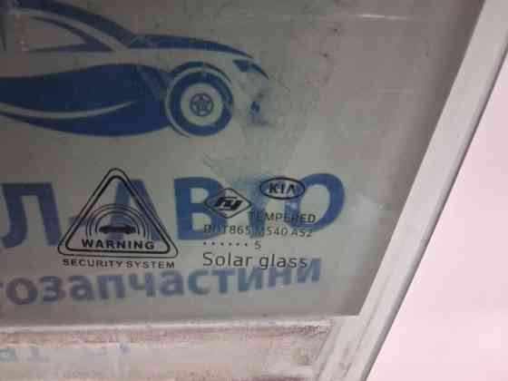 Стекло двери переднее левое Kia Sorento UM 2.4 БЕНЗИН G4KJ 2014 (б/у) Киев