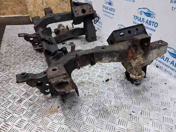 Балка передней подвески Mitsubishi Pajero Wagon 3 3.2 ДИЗЕЛЬ 4M41 1999 (б/у) Київ