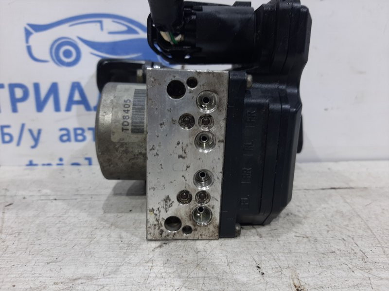 Блок abs Nissan Juke F15 1.6 TURBO MR16DDT 2010 (б/у) Київ - зображення 5