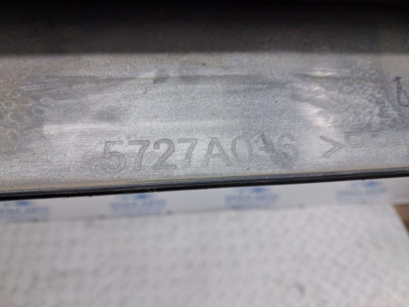 Накладка двери Mitsubishi Pajero Wagon 2006-2022 5727A036 (Арт. 68518) Київ - зображення 7