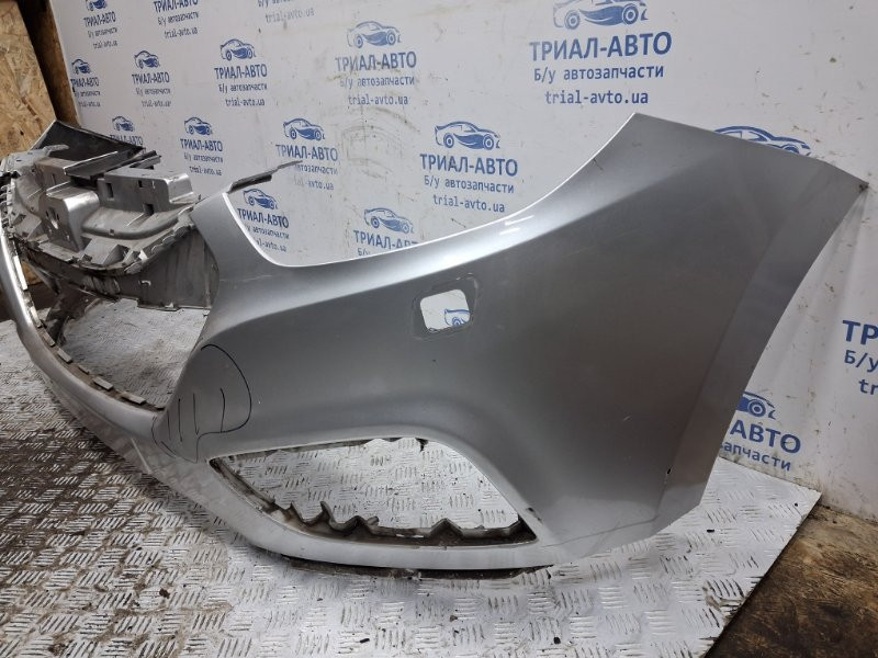 Бампер передний Hyundai IX35 LM 1.7 DIESEL D4FD 2009 (б/у) Київ - зображення 3