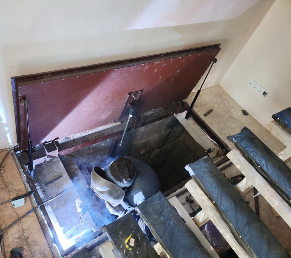 Напольный люк в подвал с электроприводом. "Броневик" Дніпро - зображення 9