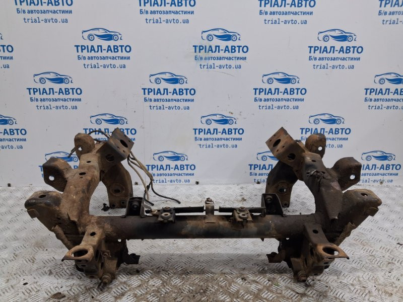 Балка передней подвески Mitsubishi Pajero Wagon 3 3.2 ДИЗЕЛЬ 4M41 1999 (б/у) Київ - зображення 1