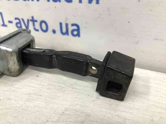 Ограничитель двери передний правый Mitsubishi Lancer 10 1.8 БЕНЗИН 2007 (б/у) Киев
