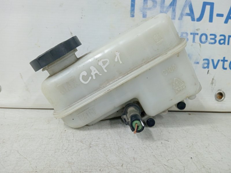 Бачок главного тормозного цилиндра Chevrolet Captiva C100 2.4 БЕНЗИН Z24SED 2006 (б/у) Київ - зображення 1