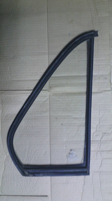 Скло задньої лівої двері 51341888227 бмв е-30 BMW оригінал Вінниця - зображення 3