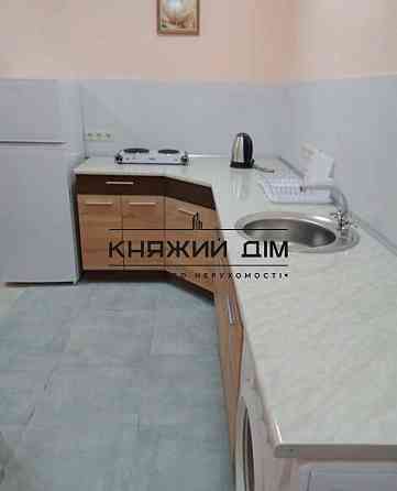Оренда 1 кімнатна квартира по вулиці Ярослава Гашека 22 ,Дарницька площа Київ
