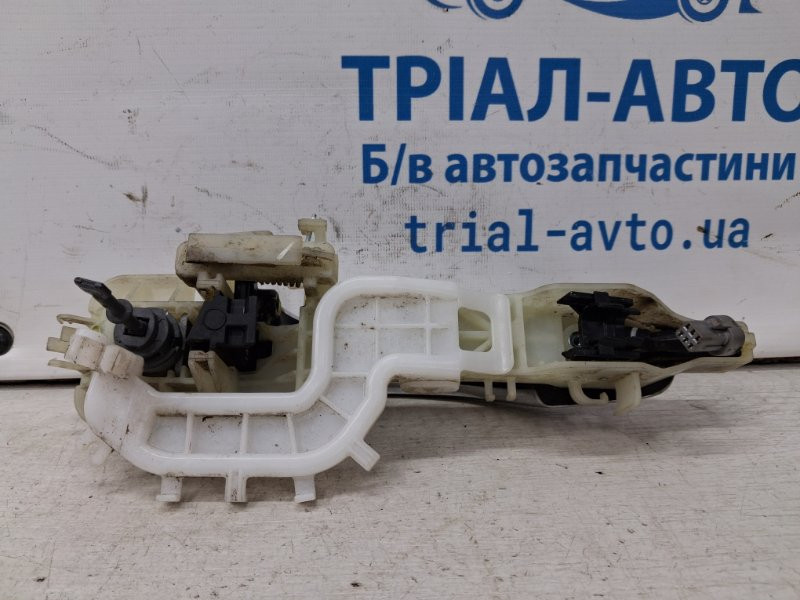 Ручка двери внешняя передняя правая Hyundai Santa fe DM 2.2 DIESEL D4HB 2012 (б/у) Киев - изображение 3