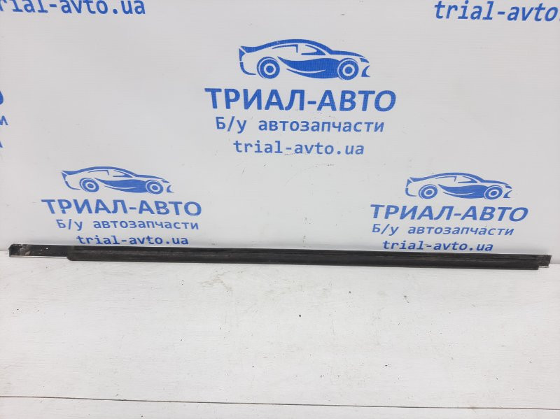 Молдинг стекла двери передний Chevrolet Cruze J300 1.8 2009 (б/у) Київ - зображення 4