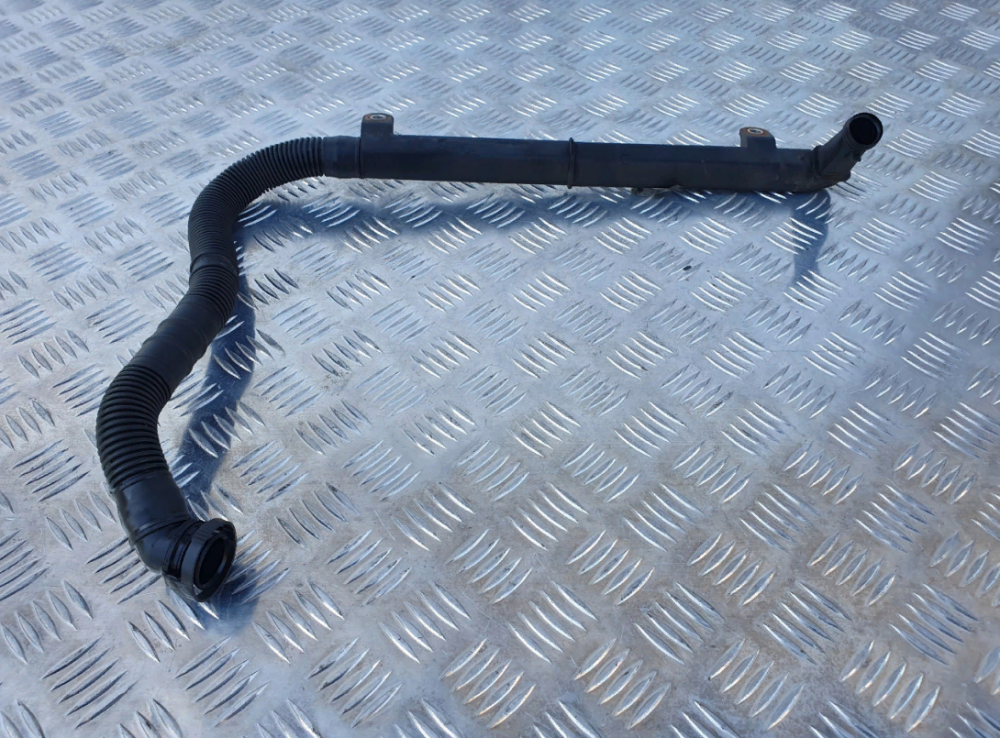 1892919 Патрубок сапуна DAF XF 106 Euro 6 Львов - изображение 1