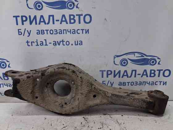 Рычаг задней подвески нижний поперечный (под пружину) Hyundai I30 2007-2012 552102H100 (Арт. 78288) Киев