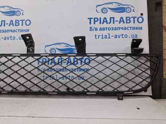Решетка бампера центральная Mitsubishi L200 KB 2.5 DIESEL 4D56 2006 (б/у) Киев