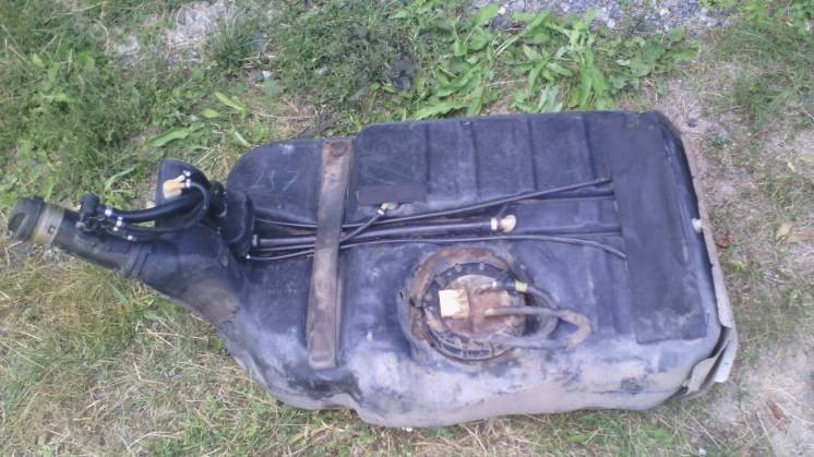 Бак пластиковий б/в Опель Рекорд седан Винница - изображение 3