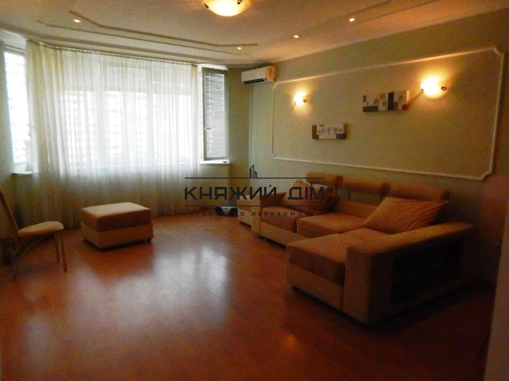 Продаж 2-х к. кв. студії метро Позняки 7 хвилин пішки вул. Княжий Затон,2/30 код 21146592 Киев - изображение 1