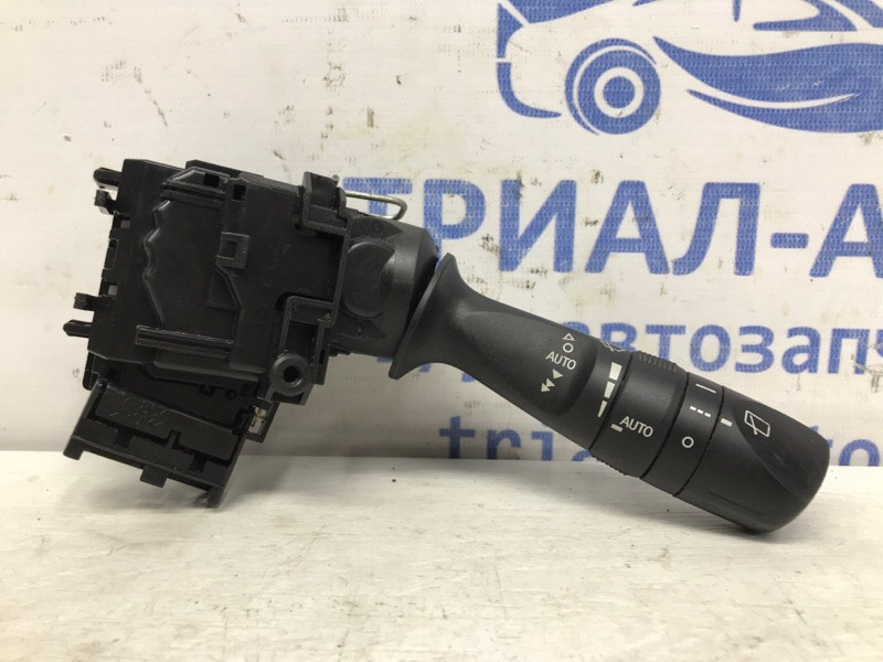 Переключатель подрулевой правый(дворники) Toyota RAV 4 A40 2.2 DIESEL 2ADFTV 2012 (б/у) Киев - изображение 1