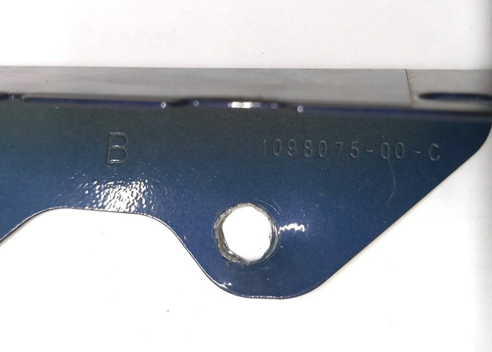 Табличка с VIN кодом под лобовым стеклом Tesla model 3 1006865-00-C Киев - изображение 3