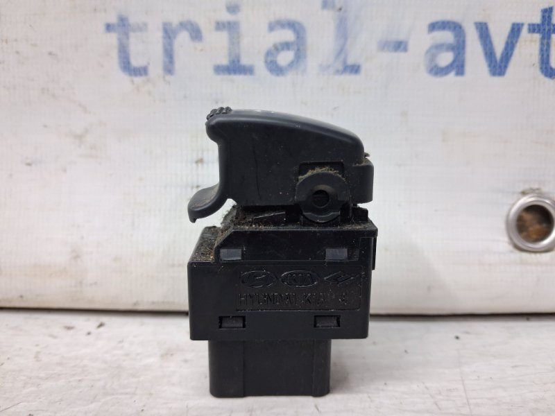 Кнопка стеклоподъемника Kia Sorento BL 2.5 DIESEL D4CB 2002 (б/у) Киев - изображение 3