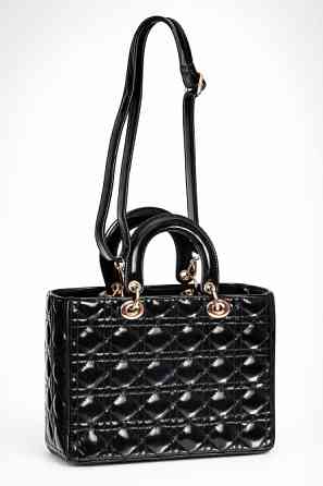 Універсальна елегантна чорна лакована сумка в ідеальному стані Вишгород