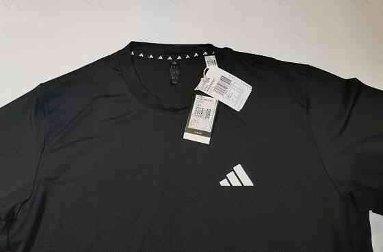 Нова чоловіча тренувальна футболка Adidas performance training essentials Киев