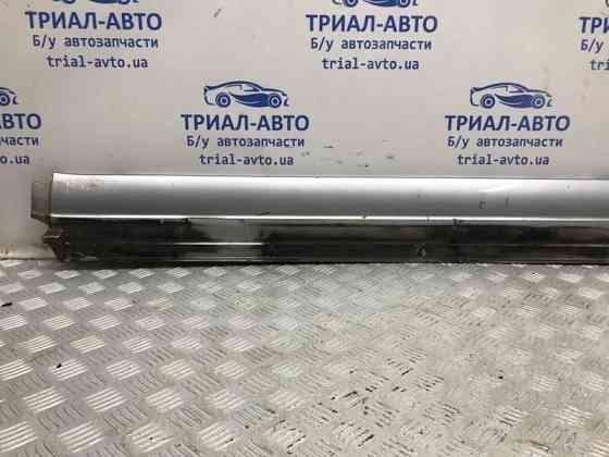 Накладка порога внешняя левая Mitsubishi Pajero Wagon 3 3.2 ДИЗЕЛЬ 4M41 1999 (б/у) Киев