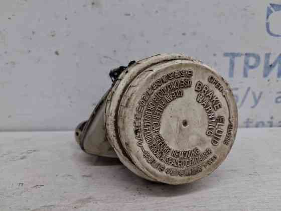 Бачок главного тормозного цилиндра Mitsubishi L200 KB 2.5 DIESEL 4D56 2006 (б/у) Киев