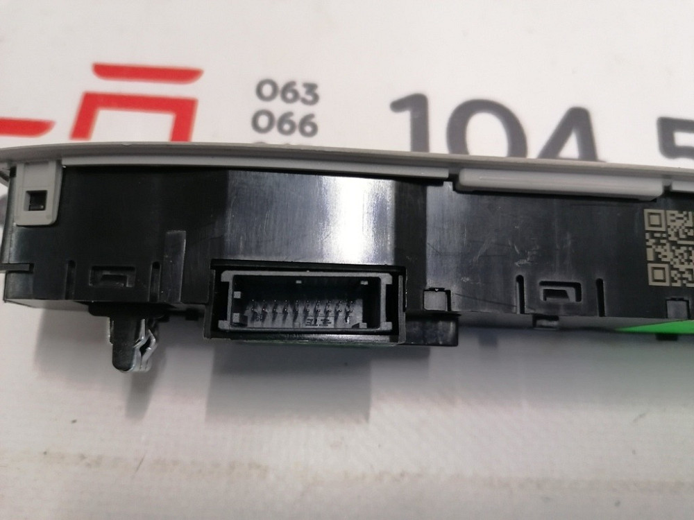 Панель освещения с микрофоном и кнопкой аварийного сигнала передняя (в сборе) Tesla model 3 1092573- Київ - зображення 3