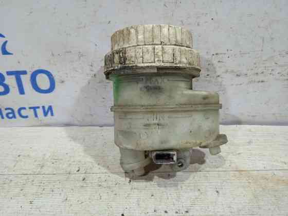 Бачок главного тормозного цилиндра Mitsubishi L200 KB 2.5 ДИЗЕЛЬ 4D56U 2006 (б/у) Киев