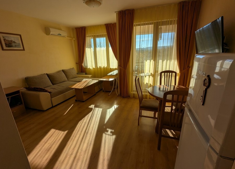 Большая 1-ком квартира в г. Обзор (Болгария) Одеса - зображення 2