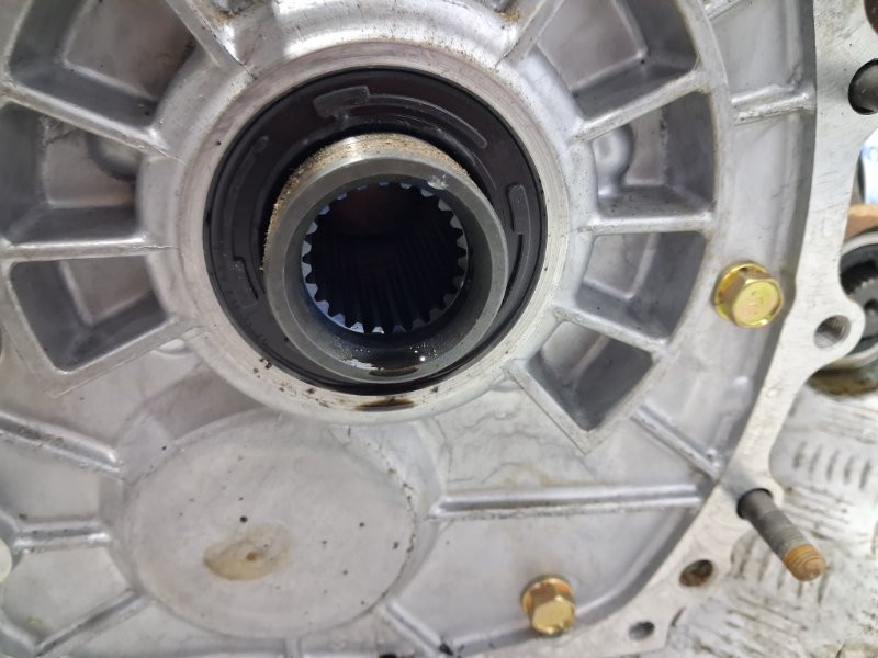 Раздаточная коробка Mitsubishi Pajero Wagon 3 3.2 ДИЗЕЛЬ 4M41 1999 (б/у) Київ - зображення 4