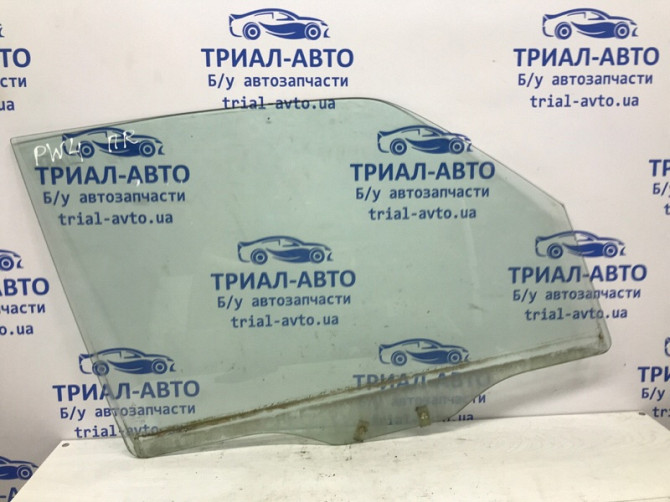Стекло двери переднее правое Mitsubishi Pajero Wagon 4 3.2 ДИЗЕЛЬ 4M41 2006 (б/у) Київ - зображення 1