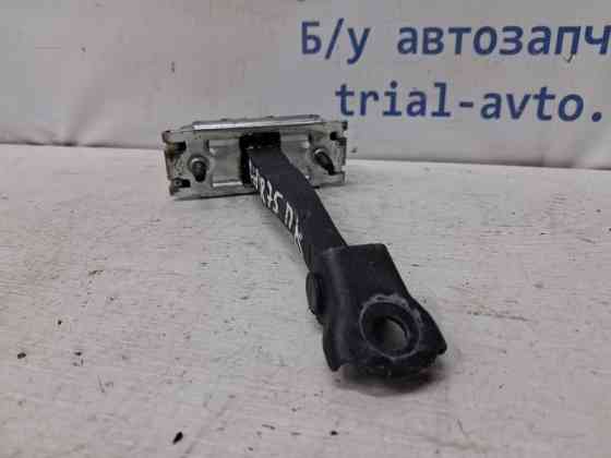 Ограничитель двери передний правый Jeep Cherokee 2013-2019 68103030AB (Арт. 78075) Київ