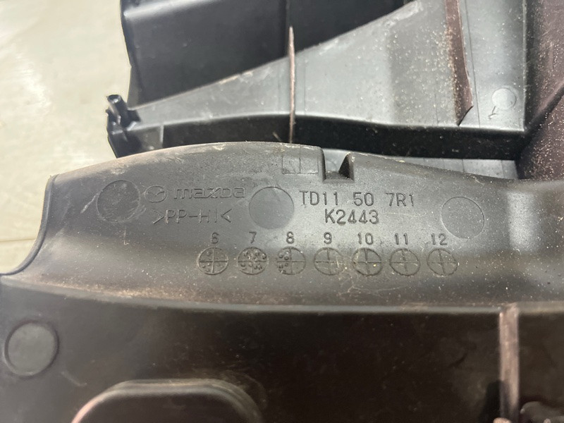 Дефлектор дворников Mazda CX 9 2006-2015 TD11507R1 (Арт. 74276) Київ - зображення 5