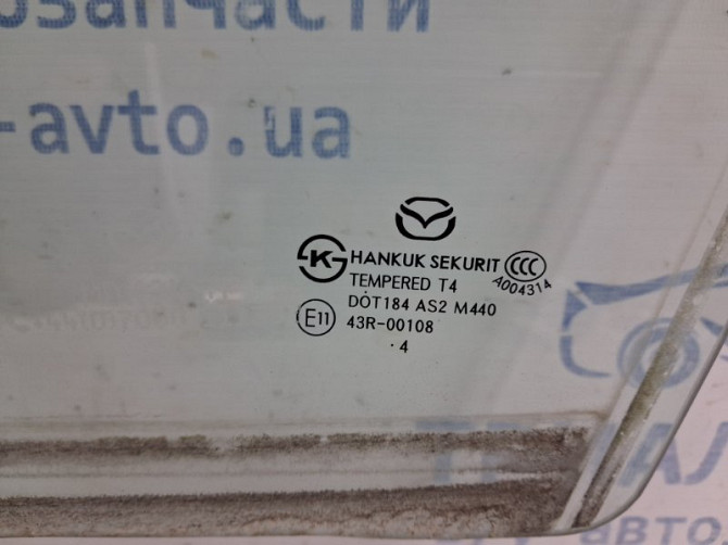 Стекло двери переднее левое Mazda 3 BM 2.2 DIESEL 2013 (б/у) Київ - зображення 3