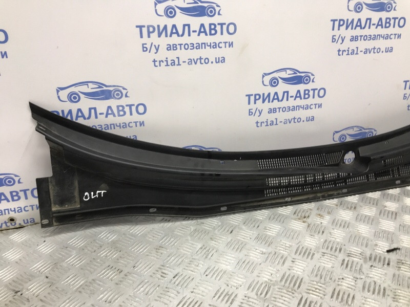 Дефлектор дворников Mitsubishi Outlander CU 2.4 БЕНЗИН 4G69 2003 (б/у) Київ - зображення 2