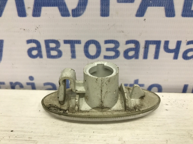 Повторитель поворотника Nissan Juke F15 1.6 TURBO MR16DDT 2010 (б/у) Киев - изображение 3