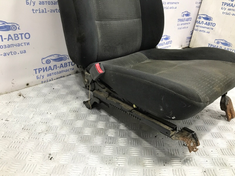 Сиденье переднее левое Mitsubishi Pajero Sport K9 2.5 DIESEL 4D56 1996 (б/у) Киев - изображение 4