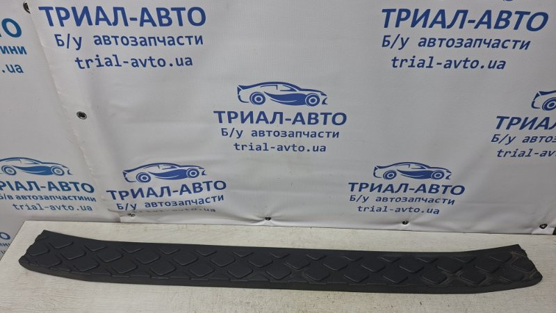 Накладка бампера Nissan Pathfinder R51 2.5 DIESEL YD25DDTI 2004 задн. (б/у) Киев - изображение 1