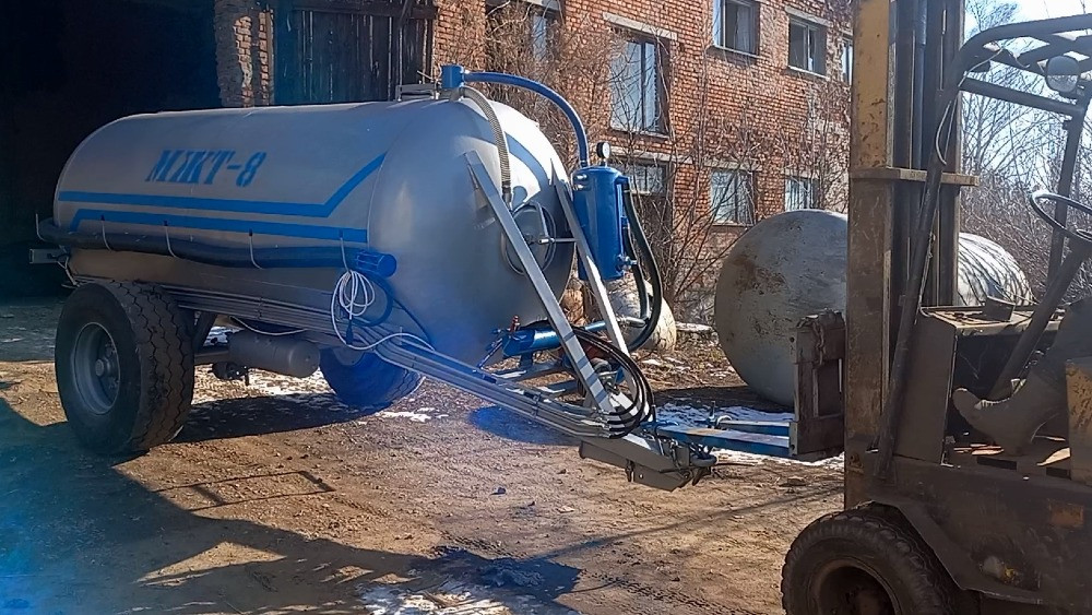 Бочка для навозу МЖТ-8 (8м3) вакумна з розкидачем Белая Церковь - изображение 1