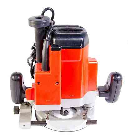 Машина фрезерная MPT PROFI 1950 Вт 5000-22000 об/мин цанга 6-12 мм ход фрезы 65 мм аксессуары 8 шт M Харків